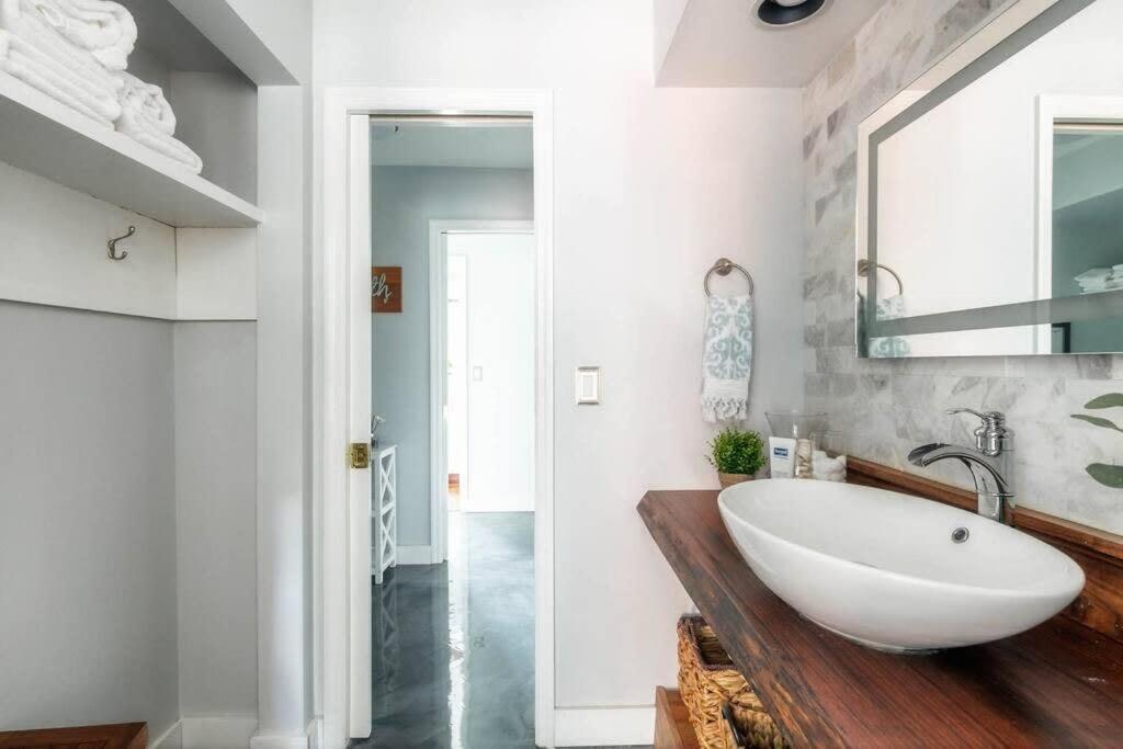 Walk To Broadway Charming Modern Historic Townhome Nashville Luaran gambar