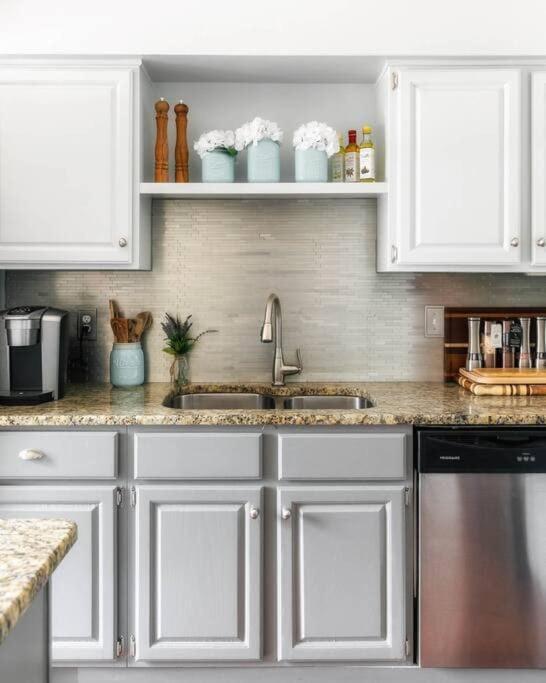 Walk To Broadway Charming Modern Historic Townhome Nashville Luaran gambar