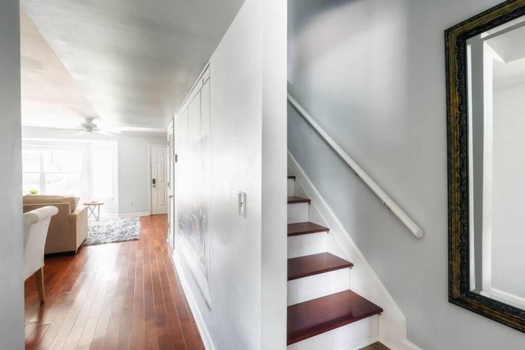 Walk To Broadway Charming Modern Historic Townhome Nashville Luaran gambar