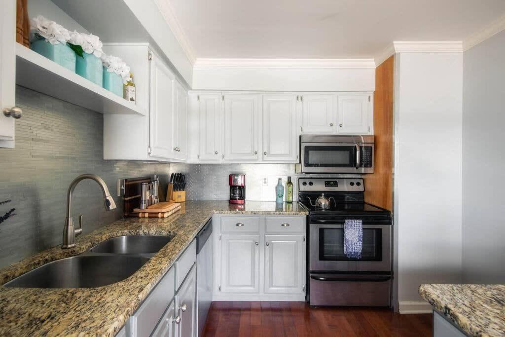 Walk To Broadway Charming Modern Historic Townhome Nashville Luaran gambar