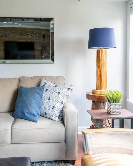 Walk To Broadway Charming Modern Historic Townhome Nashville Luaran gambar