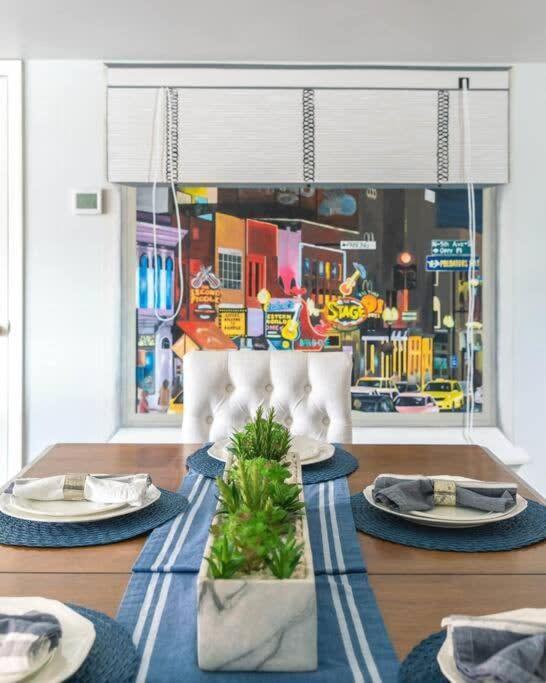 Walk To Broadway Charming Modern Historic Townhome Nashville Luaran gambar