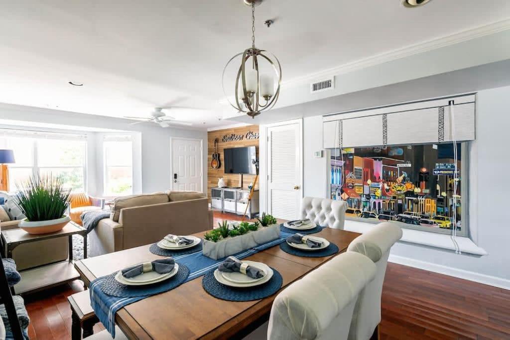 Walk To Broadway Charming Modern Historic Townhome Nashville Luaran gambar